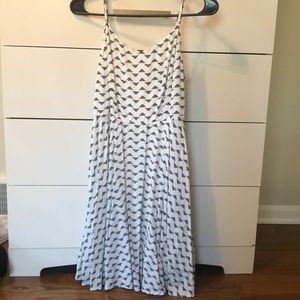 NWOT Old Navy White and Black Dress